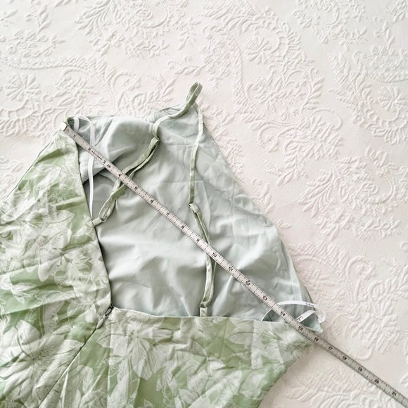 NWOT Lulus Sweet and Stylish Green Floral Jacquard One-Shoulder Midi Dress - Picture 6 of 9